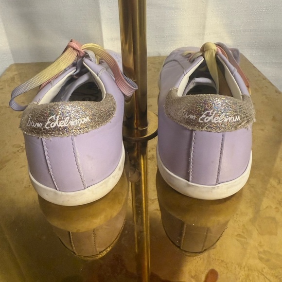 Sam Edelman White Sneakers with Comfort Fit and Sleek Design - Picture 3 of 8